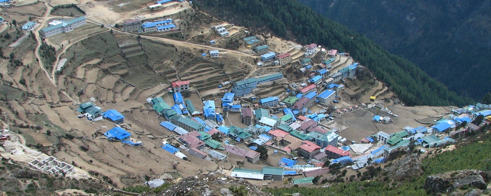 Nepal - Sagamartha Trek - 054 - Namche Bazaar